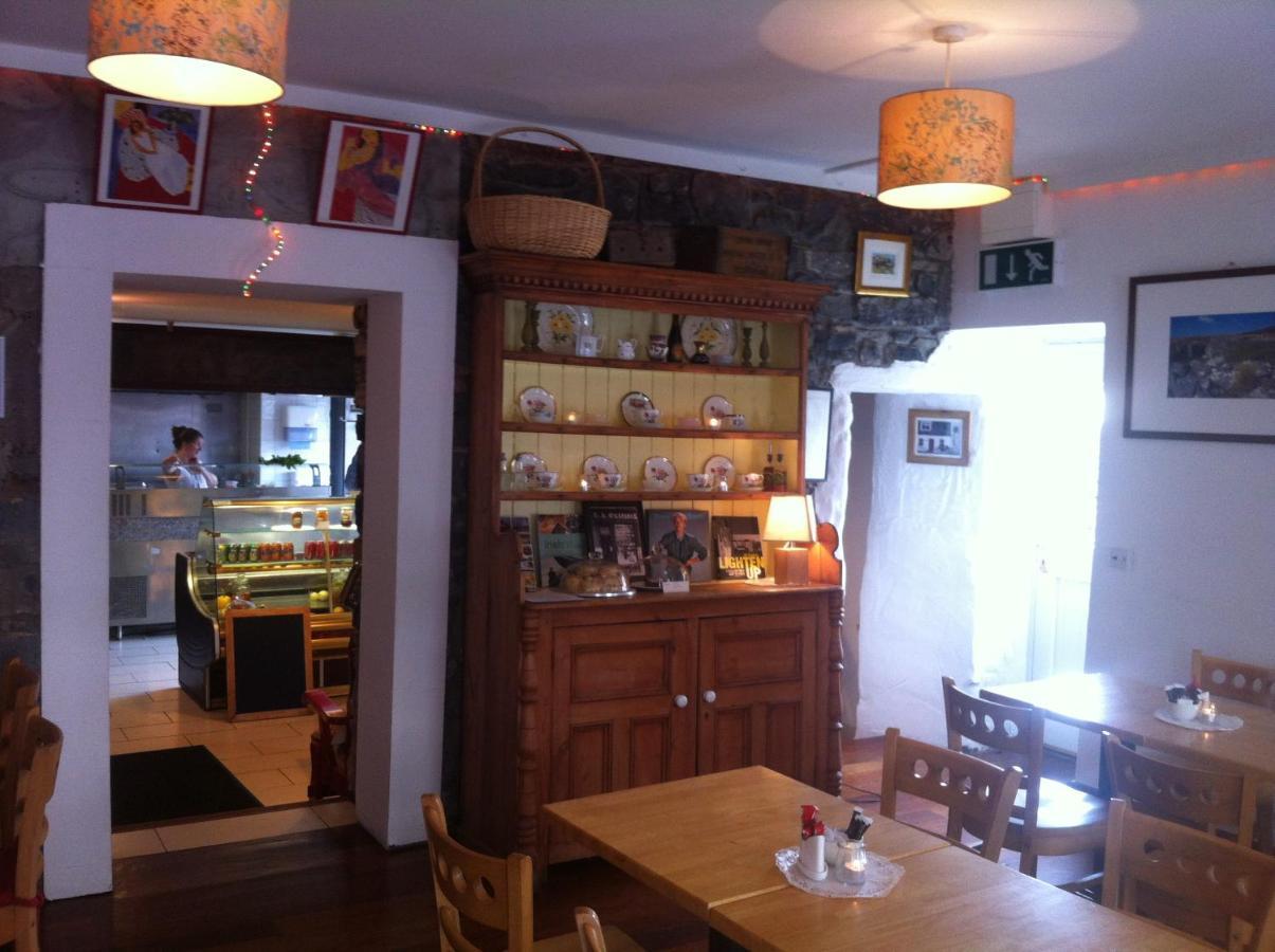 Room 2 Camp Street B&B & Self Catering Oughterard Buitenkant foto